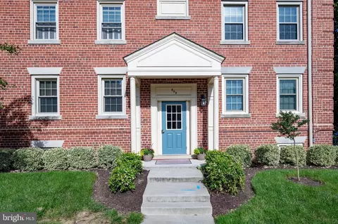 509 Bashford Ln #4, Alexandria, VA 22314