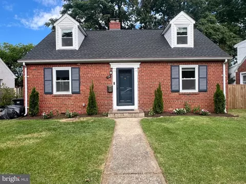 148 Moncure Dr, Alexandria, VA 22314
