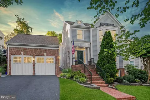 1207 Dartmouth Rd, Alexandria, VA 22314