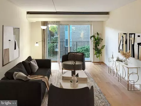 75 S Reynolds St #309, Alexandria, VA 22304