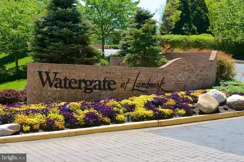 307 Yoakum Pkwy #1012, Alexandria, VA 22304
