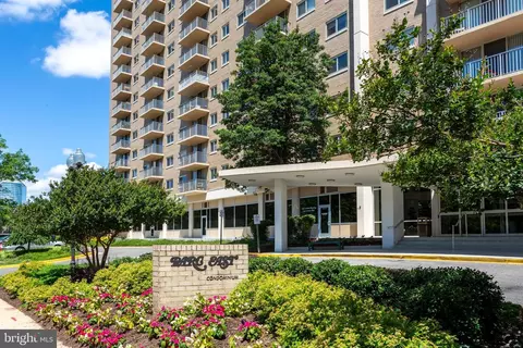 1225 Martha Custis Dr #212, Alexandria, VA 22302