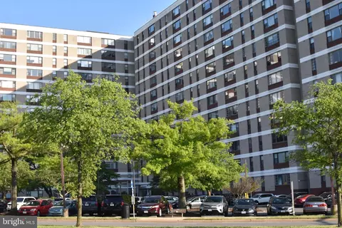 4600 Duke St 909 Duke, Alexandria, VA 22304