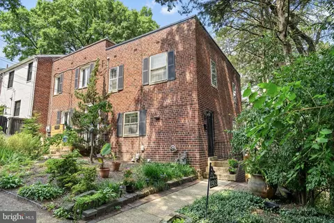 2903 Landover St, Alexandria, VA 22305