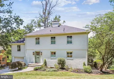 3635 Trinity Dr, Alexandria, VA 22304