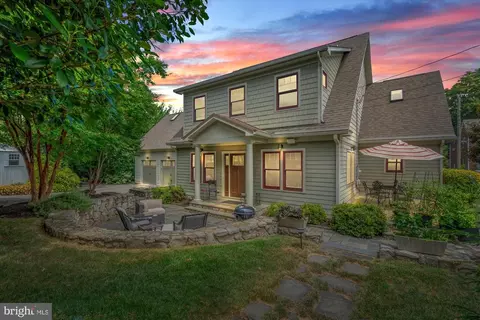 307 E Glebe Rd, Alexandria, VA 22305