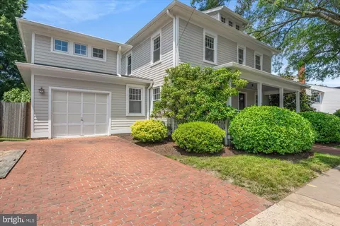 12 E Windsor Ave, Alexandria, VA 22301