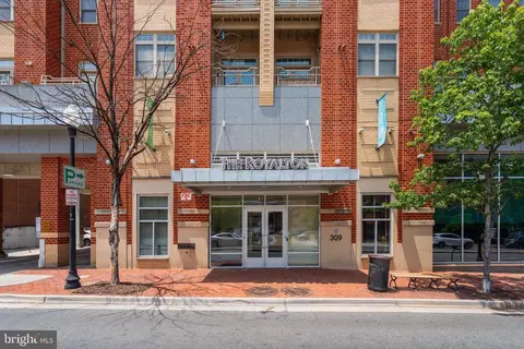 309 Holland Ln #310, Alexandria, VA 22314