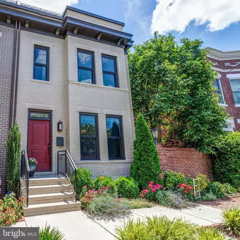 623 Columbus St N, Alexandria, VA 22314
