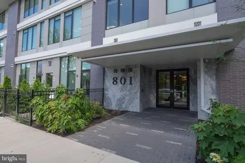 801 N Fairfax St #209, Alexandria, VA 22314