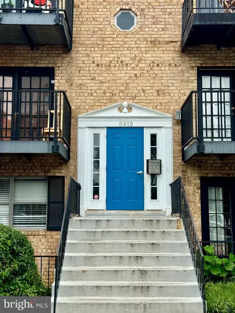 5915 Mayflower Ct #T3, Alexandria, VA 22312