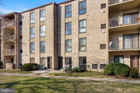 6135 Edsall Rd #C, Alexandria, VA 22304