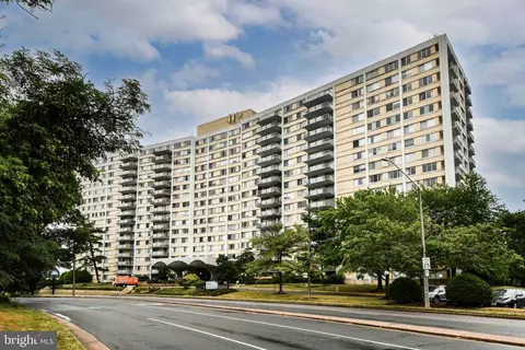 301 N Beauregard St #819, Alexandria, VA 22312