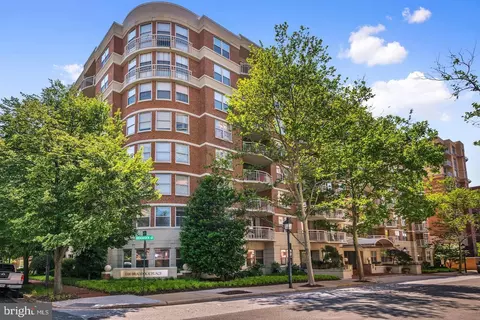 1200 Braddock Pl #308, Alexandria, VA 22314