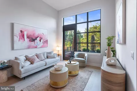 1201 N Royal St #107, Alexandria, VA 22314