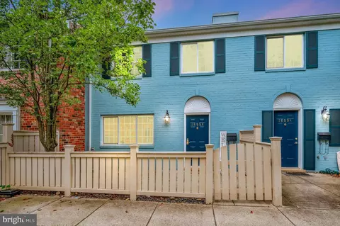 1655 N B N Van Dorn St, Alexandria, VA 22304