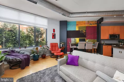 520 John Carlyle St #219, Alexandria, VA 22314