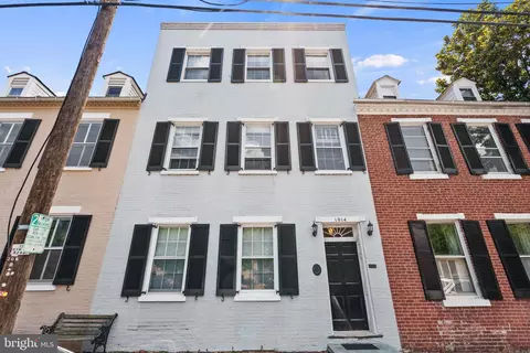 1014 Prince St #3, Alexandria, VA 22314