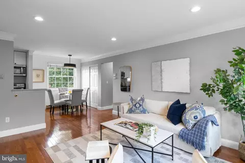 1730 W Abingdon Dr #302, Alexandria, VA 22314