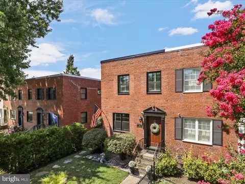 721 S Alfred St S, Alexandria, VA 22314