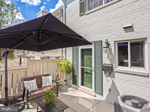 1611 N B N Van Dorn St, Alexandria, VA 22304