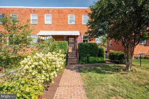 622 S Fayette St S, Alexandria, VA 22314