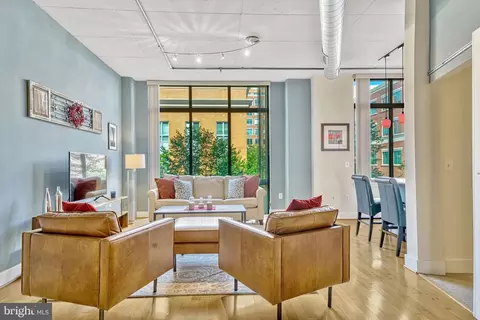520 John Carlyle St #226, Alexandria, VA 22314