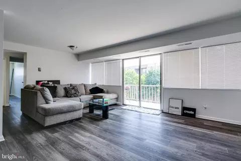5831 Quantrell Ave #204, Alexandria, VA 22312