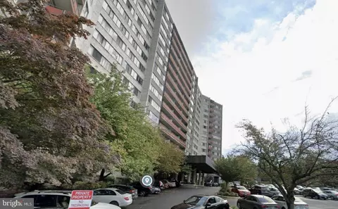 5340 Holmes Run Pkwy #1105, Alexandria, VA 22304