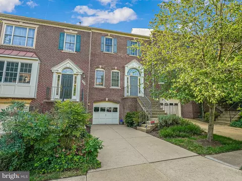 1202 Dartmouth Rd, Alexandria, VA 22314
