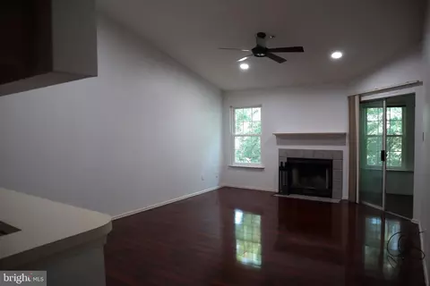 3311 Wyndham Cir #4191, Alexandria, VA 22302