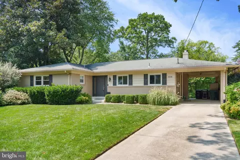 1316 N Ivanhoe St, Alexandria, VA 22304