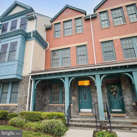 1023 Bernard St, Alexandria, VA 22314