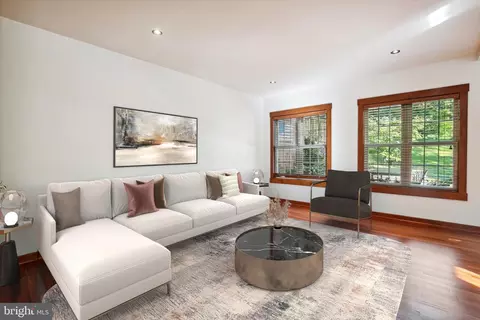 3615 Gunston Rd, Alexandria, VA 22302