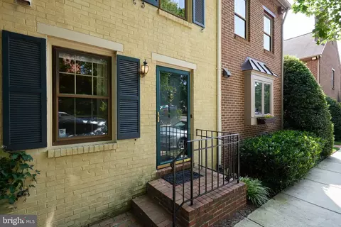 1105 Portner Rd, Alexandria, VA 22314
