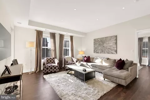 1111 Oronoco St #338, Alexandria, VA 22314