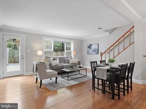 3202 Landover St, Alexandria, VA 22305