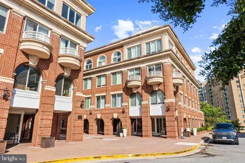635 Slaters Ln #406, Alexandria, VA 22314