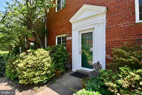 3264 Martha Custis Dr, Alexandria, VA 22302