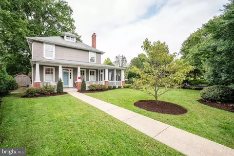 106 E Cliff St, Alexandria, VA 22301
