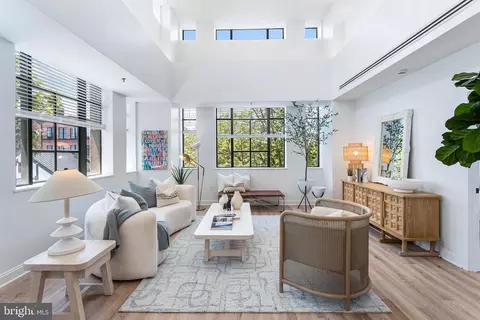 1229 King St #205, Alexandria, VA 22314