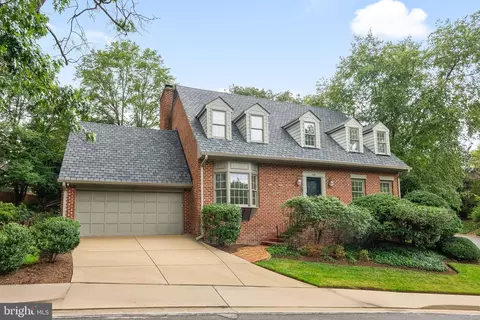 508 Richards Ln, Alexandria, VA 22302