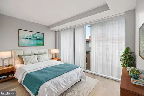 925 N Fairfax St #402, Alexandria, VA 22314