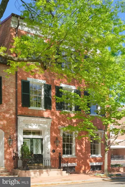 209 S Saint Asaph St, Alexandria, VA 22314