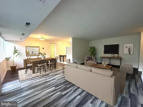 431 N Armistead St #109, Alexandria, VA 22312