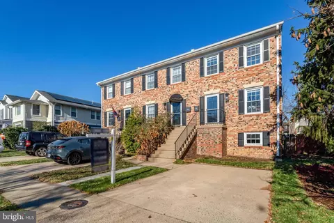 216 Duncan Ave, Alexandria, VA 22301