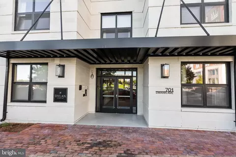 701 Swann Ave #302, Alexandria, VA 22301