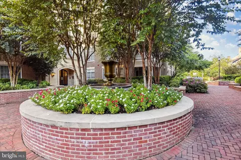 600 Second St #105, Alexandria, VA 22314