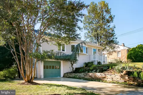 2924 Bryan St, Alexandria, VA 22302
