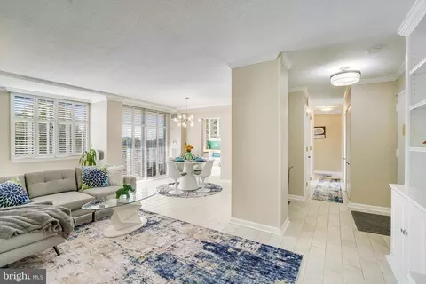 501 Slaters Ln #514, Alexandria, VA 22314
